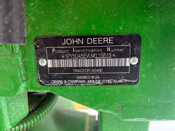 Image of John Deere 5045E equipment image 4