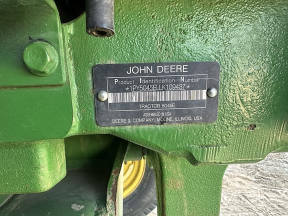 Image of John Deere 5045E Primary image