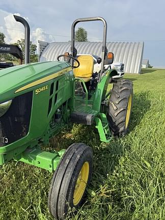 Image of John Deere 5045E Image 0