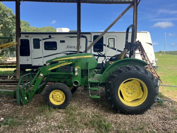 Image of John Deere 5045E equipment image 1