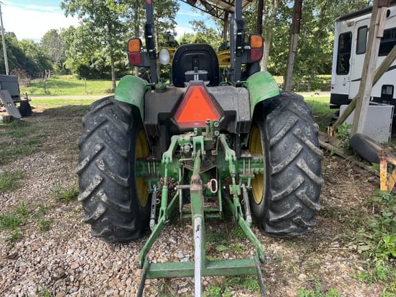 Image of John Deere 5045E equipment image 3