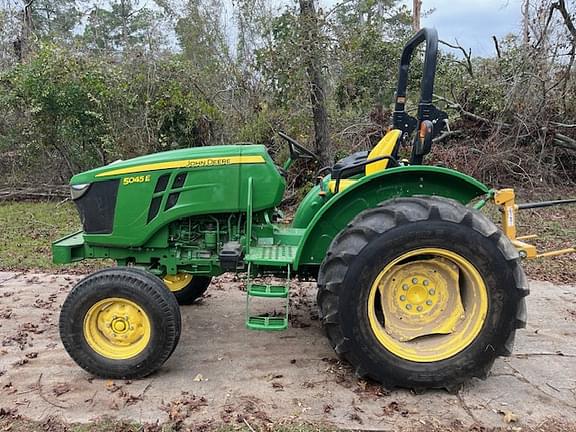 Image of John Deere 5045E equipment image 1