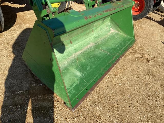 Image of John Deere 5045E equipment image 4