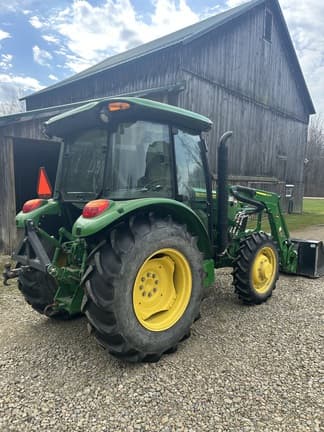 Image of John Deere 5055E equipment image 4