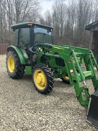 Main image John Deere 5055E
