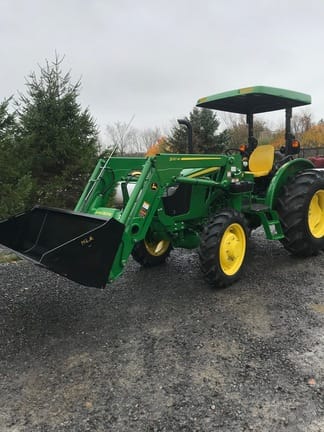 Main image John Deere 5055E