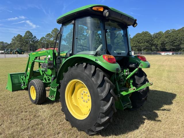 Image of John Deere 5055E equipment image 2