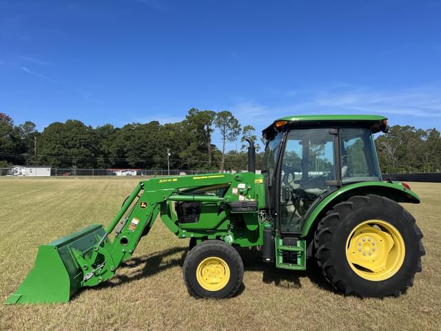 Image of John Deere 5055E equipment image 1