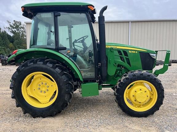 Image of John Deere 5055E Primary image