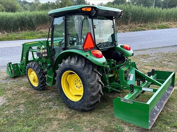 Image of John Deere 5055E equipment image 3