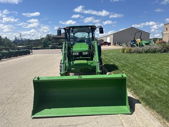 Image of John Deere 5055E equipment image 2