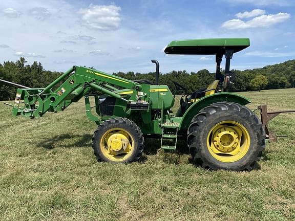 Image of John Deere 5055E equipment image 1