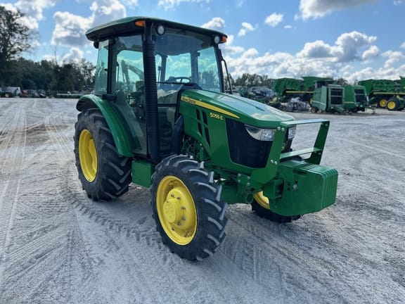 2020 John Deere 5055E Equipment Image0
