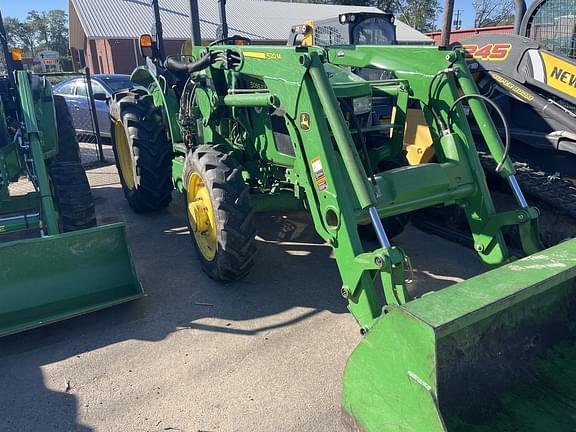 Image of John Deere 5055E equipment image 4