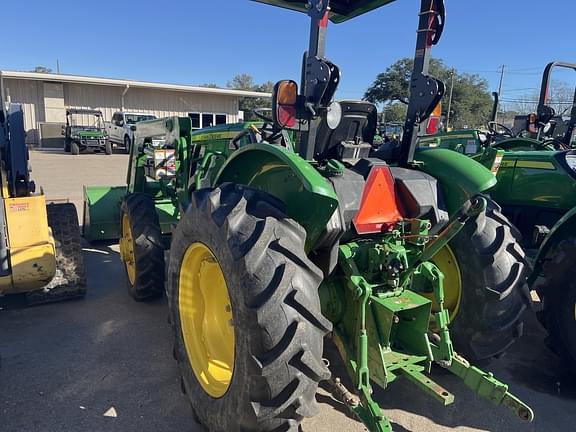 Image of John Deere 5055E equipment image 3