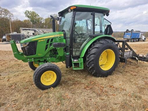 Main image John Deere 5055E