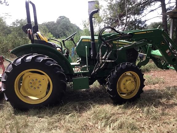 Image of John Deere 5055E equipment image 1