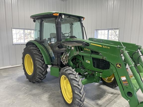 Image of John Deere 5055E equipment image 1