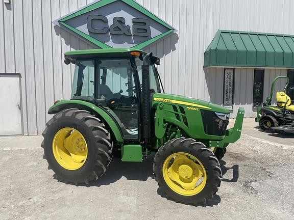 Image of John Deere 5055E equipment image 1