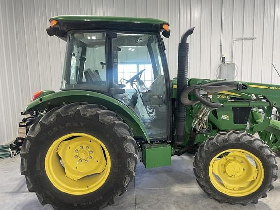 Image of John Deere 5055E Primary image