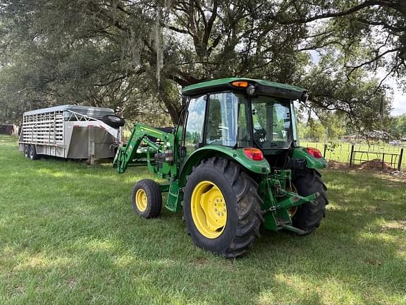 Image of John Deere 5055E equipment image 4