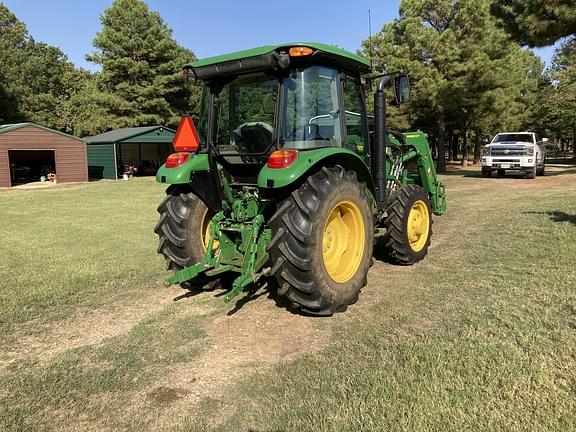 Image of John Deere 5065E equipment image 3