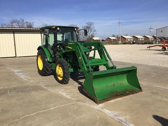 Image of John Deere 5065E equipment image 4