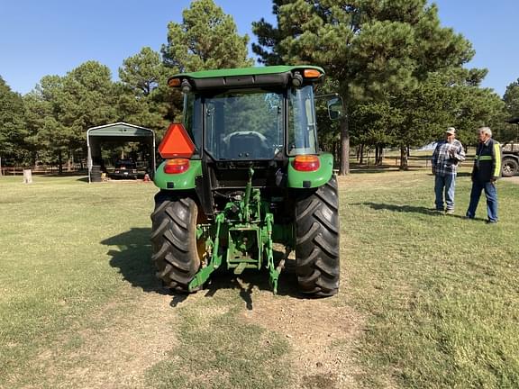 Image of John Deere 5065E equipment image 4