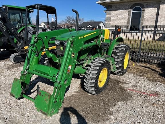 Image of John Deere 5065E equipment image 2