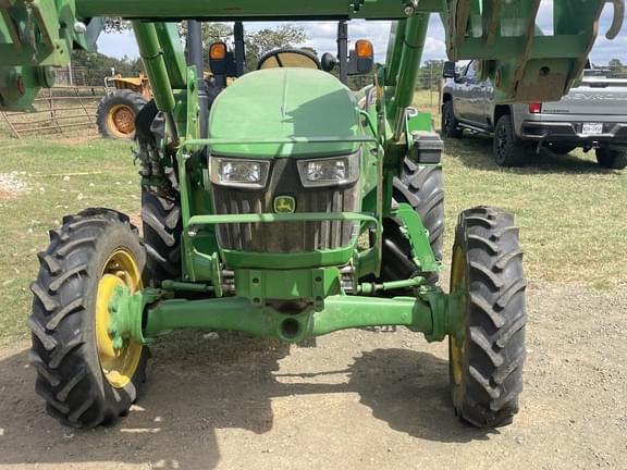 Image of John Deere 5065E equipment image 2