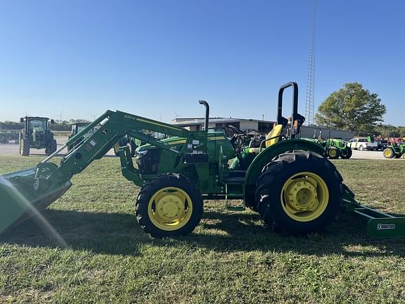 Image of John Deere 5065E equipment image 2