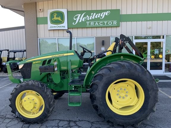 Main image John Deere 5065E