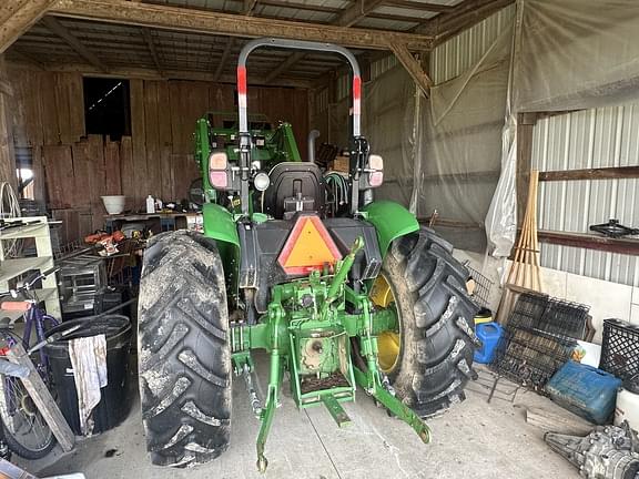 Image of John Deere 5065E equipment image 1