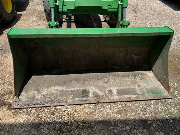 Image of John Deere 5065E equipment image 2