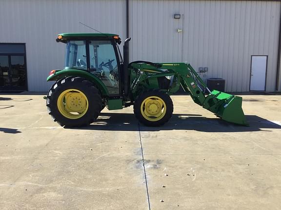 Image of John Deere 5065E equipment image 3