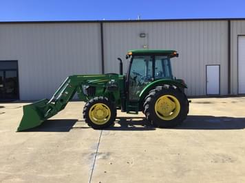 Main image John Deere 5065E