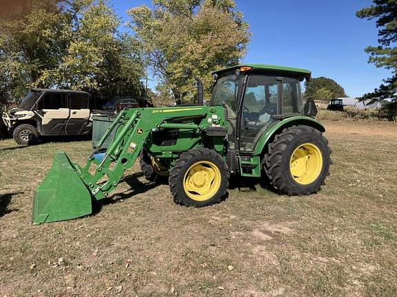 Image of John Deere 5065E equipment image 2