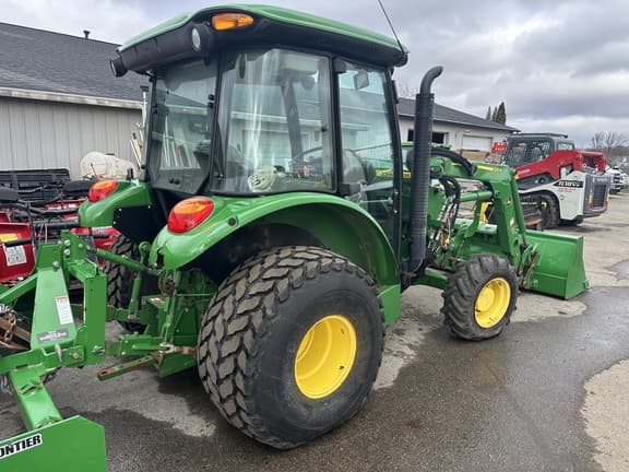 Image of John Deere 5065E equipment image 4