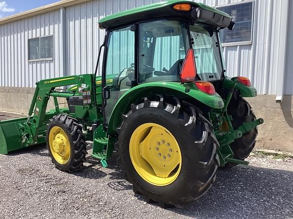 Image of John Deere 5065E equipment image 1