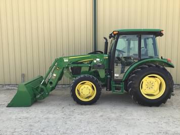 Main image John Deere 5065E