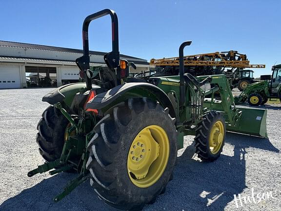 Image of John Deere 5075E equipment image 3