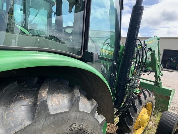 Image of John Deere 5075E equipment image 2