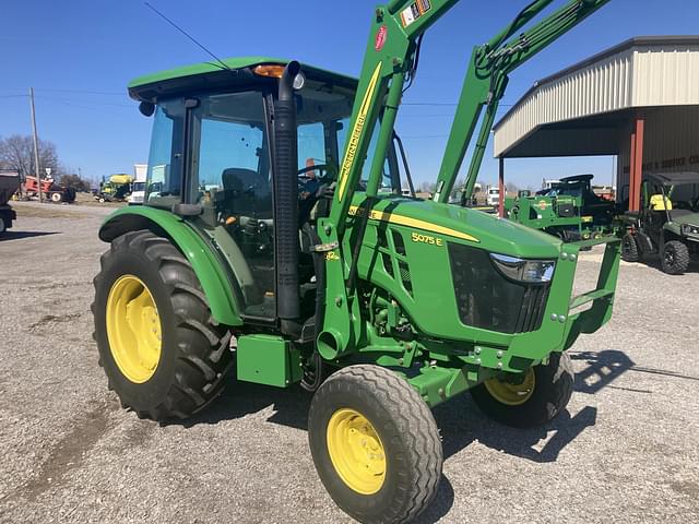 Image of John Deere 5075E equipment image 3