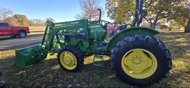 Image of John Deere 5075E equipment image 3