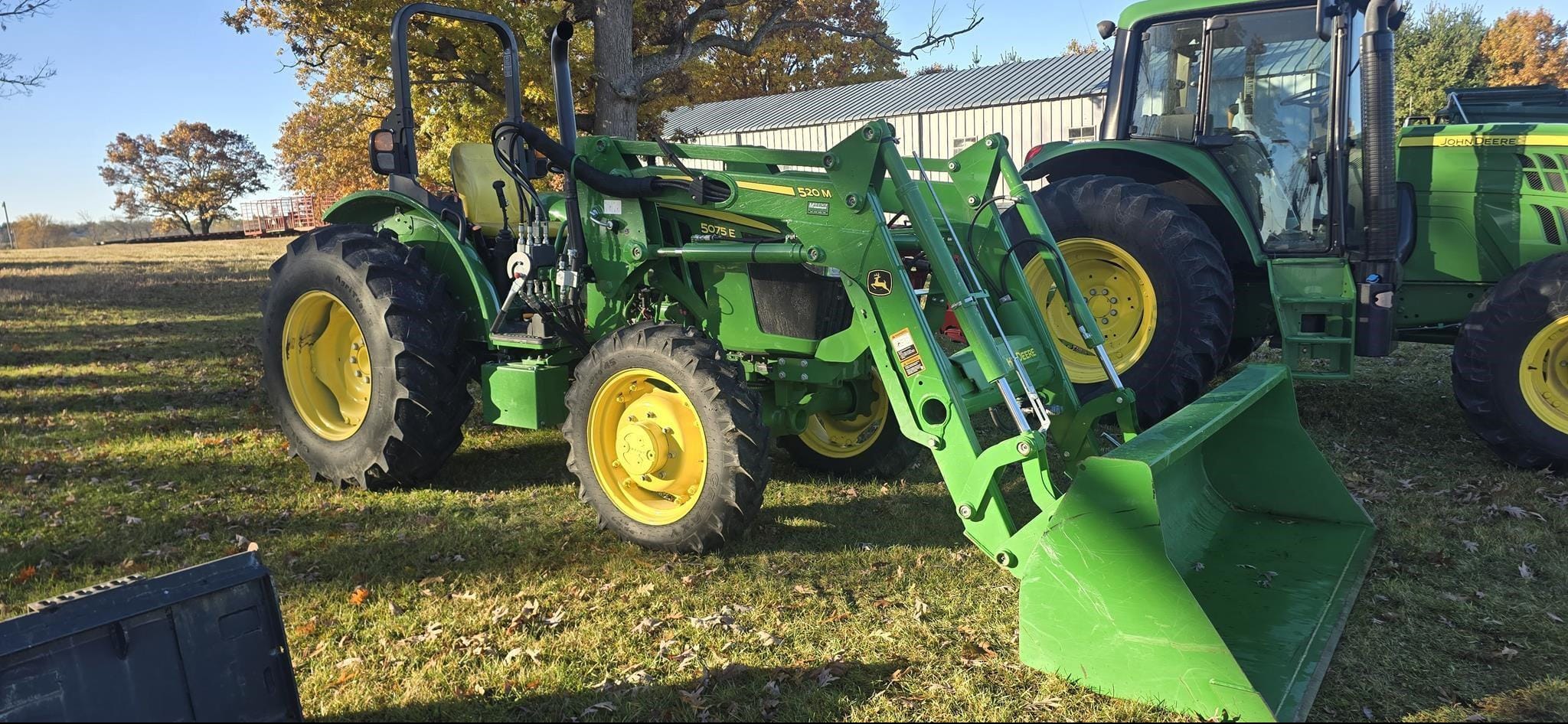 2020 John Deere 5075E Equipment Image0
