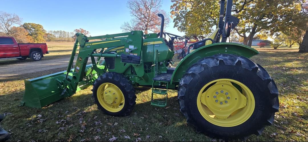 Image of John Deere 5075E Image 1