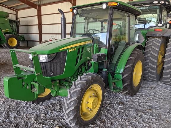 Image of John Deere 5075E Primary image