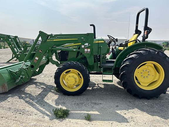 Image of John Deere 5075E equipment image 4