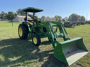 Main image John Deere 5075E 7