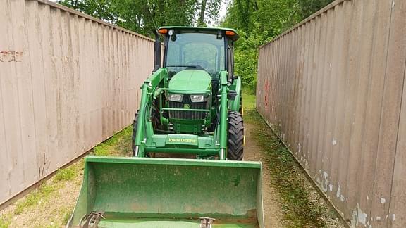 Image of John Deere 5075E equipment image 3